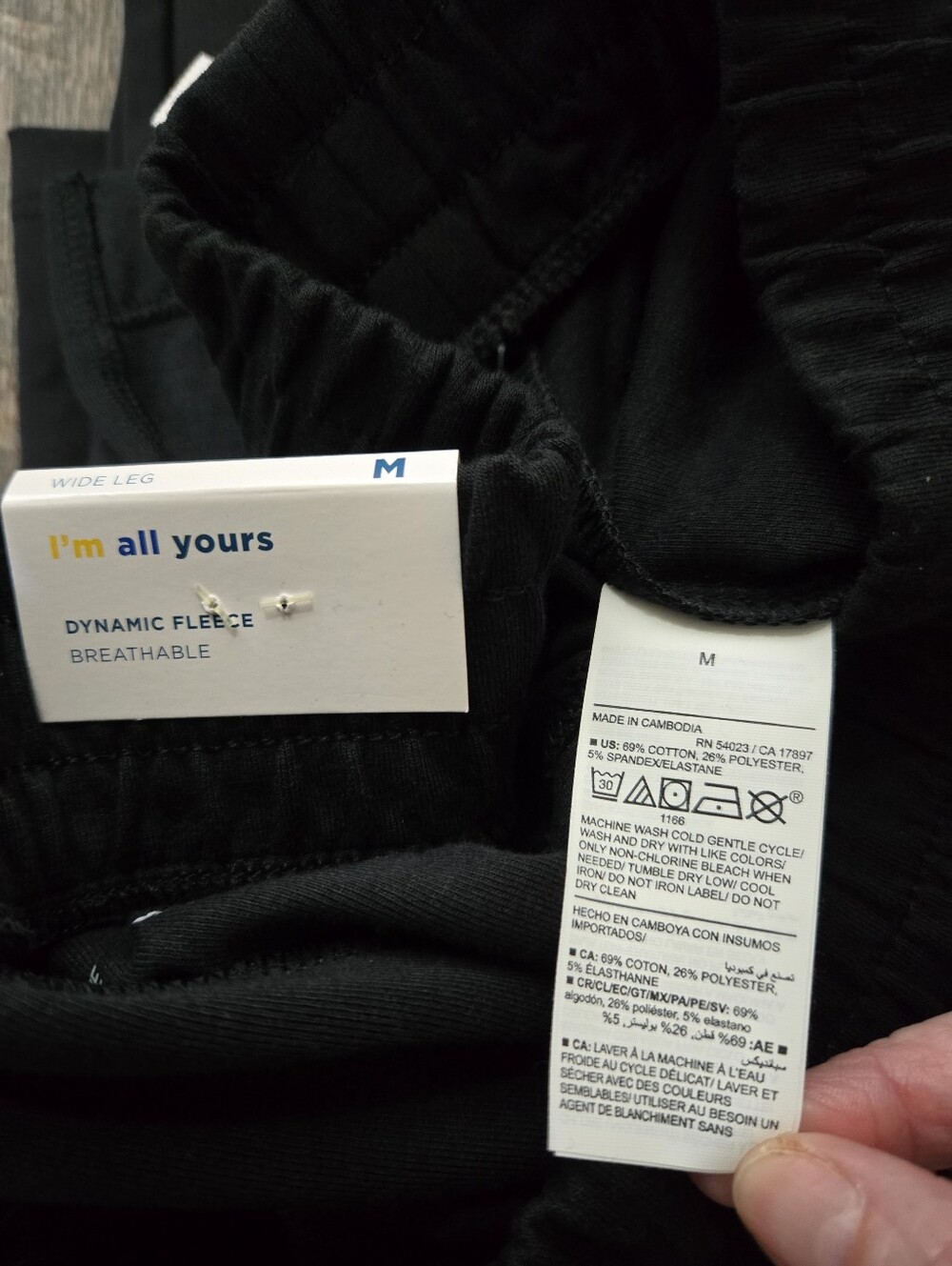 Old Navy High-Waisted Dynamic Fleece Wide-Leg Pants - Picture 9 of 13